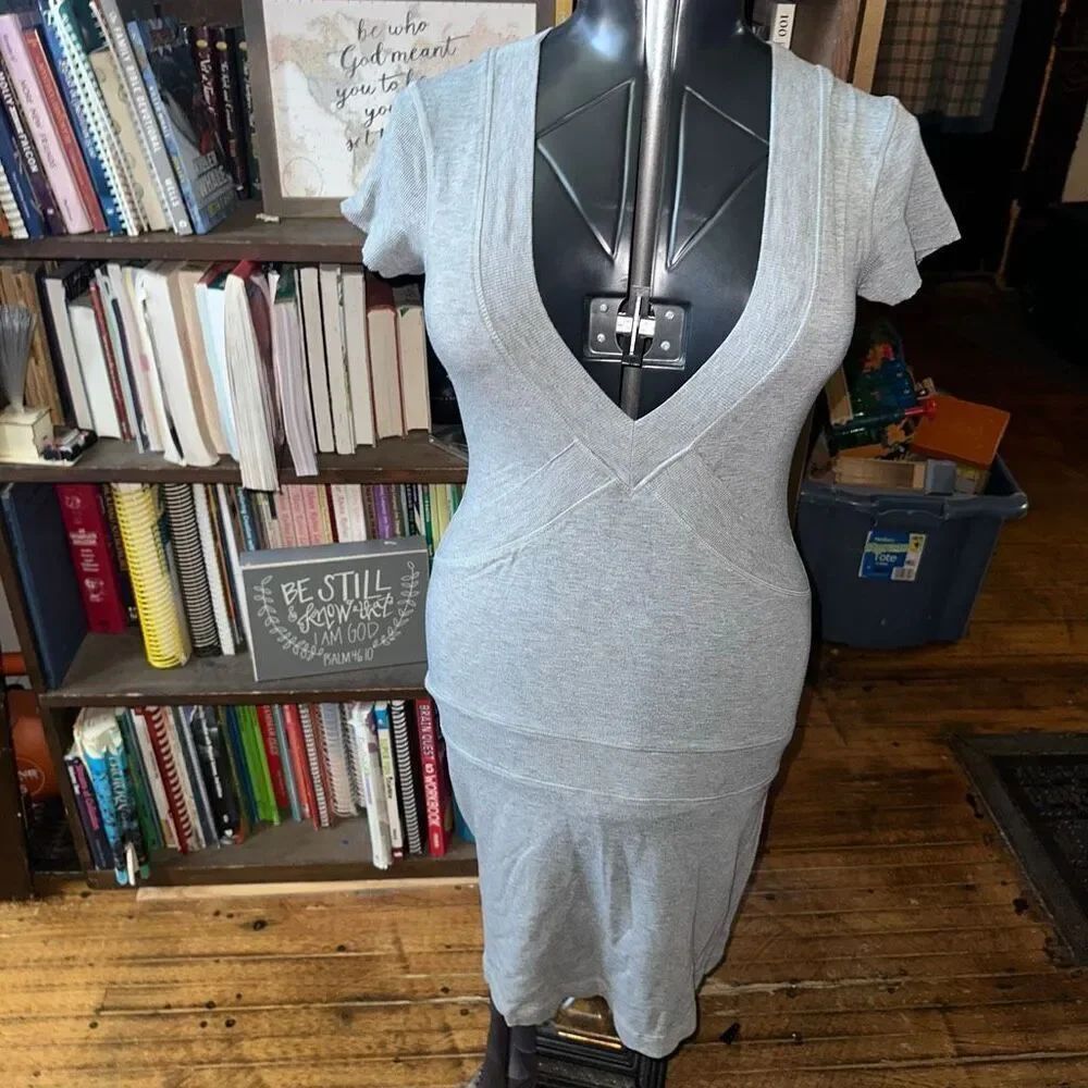 Lululemon Dance pulse heathered gray ribbed 8 tennis dress